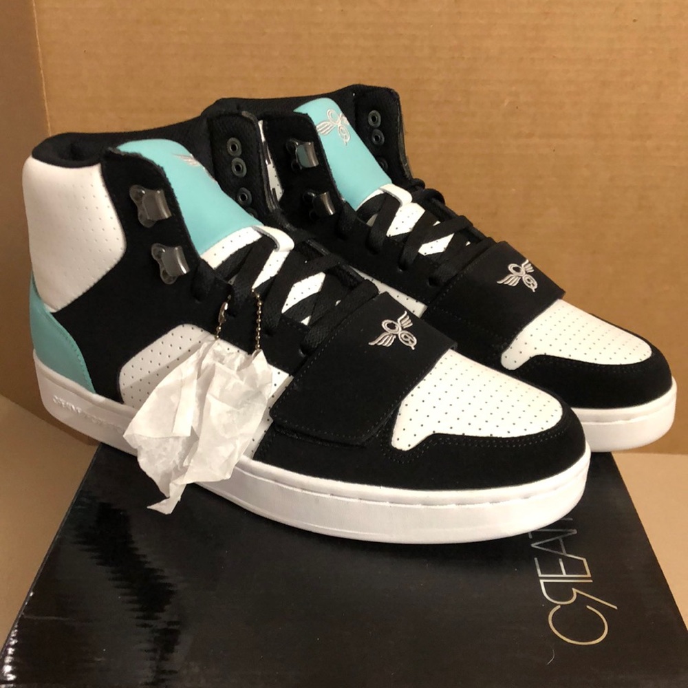 Creative Recreation Cesario Hi white and teal Sz 9 1/2 Brand new & discontinued